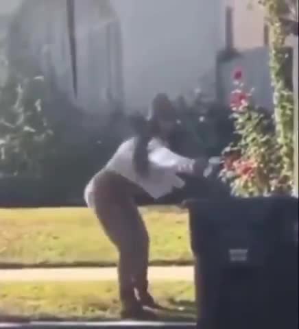 Pretty much sums up the intelligence of those covidiots wearing masks