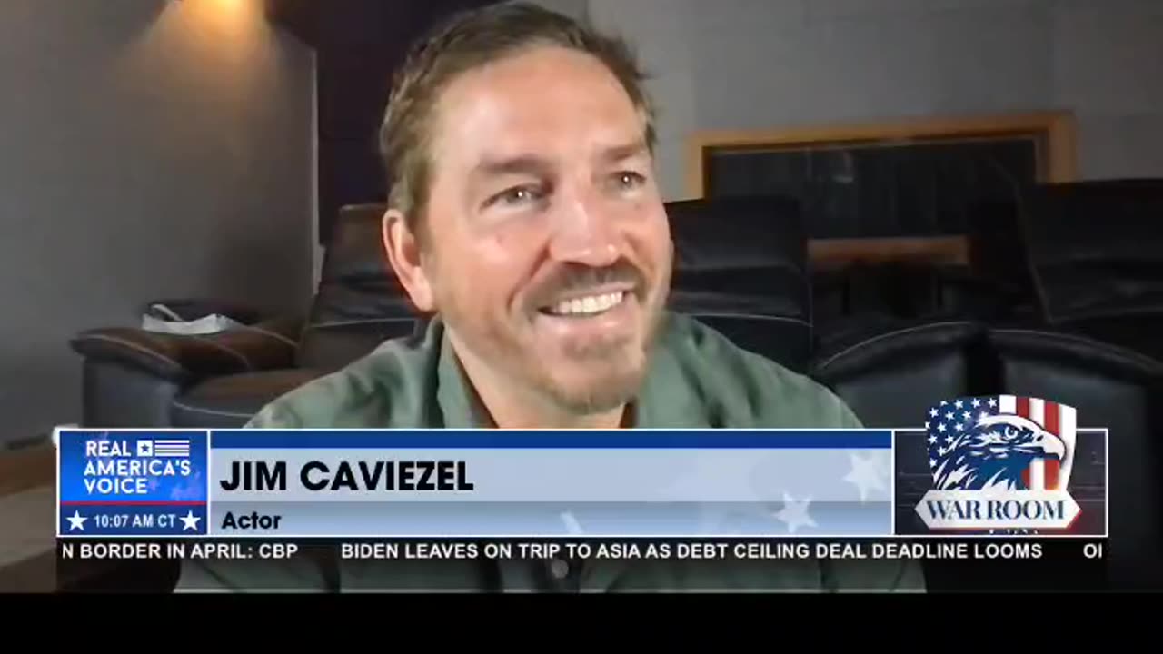 #JimCaviezel Defends #Q #Qanon Research on @SteveBannon #warroom
