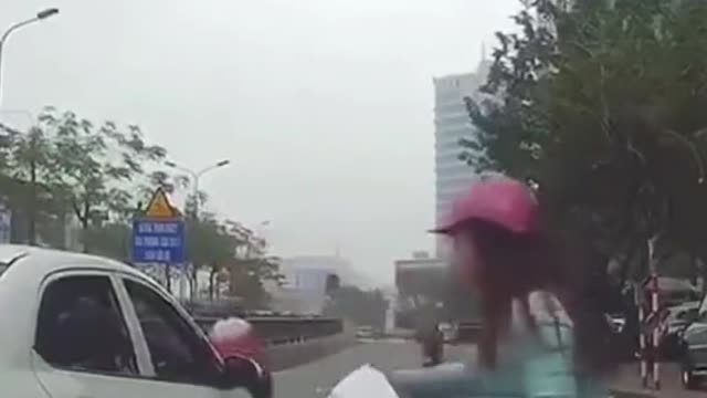 Traffic accident and unexpected action of the girl