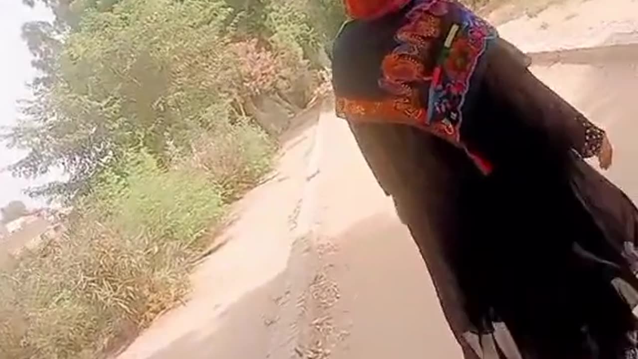 Main Ishq us ka wo ashki h meri
