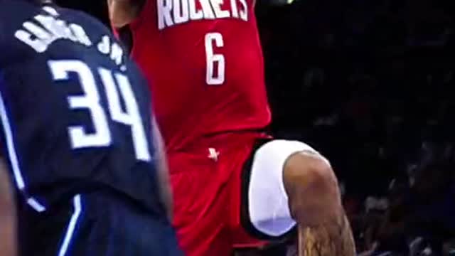 Like father, like son 😤 Kenyon Martin Sr. & Jr. are one in the same on the slam 💥