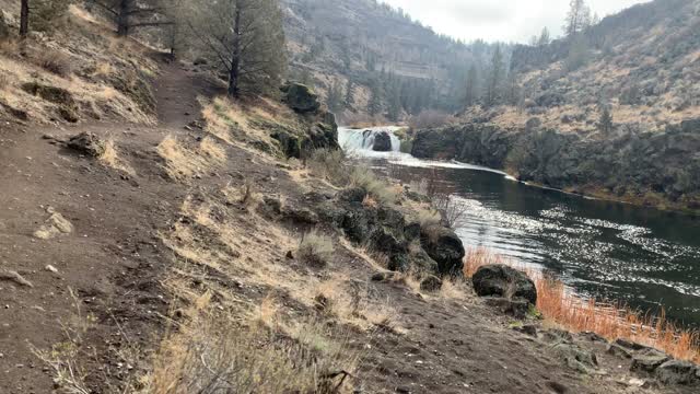 Central Oregon – Steelhead Falls – Exploring the Canyon – 4K