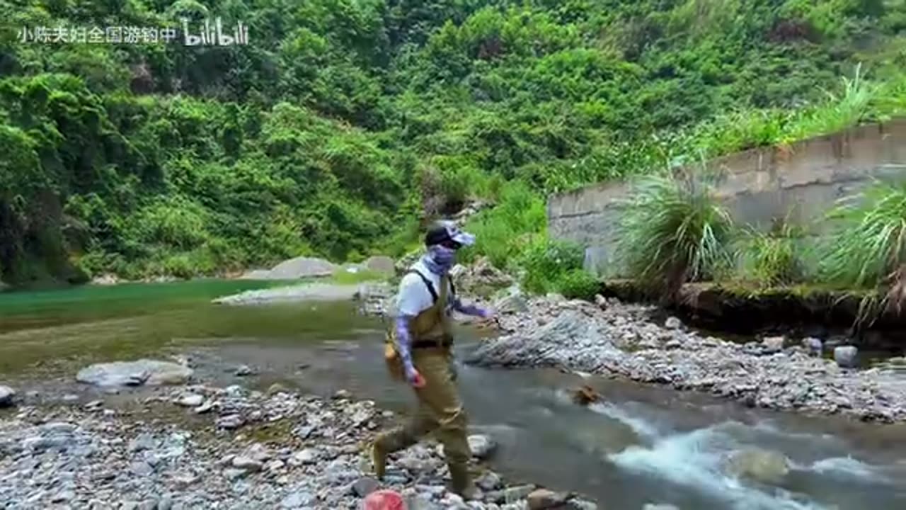 Fishing in the deep mountain streams of Liuzhou, Guangxi