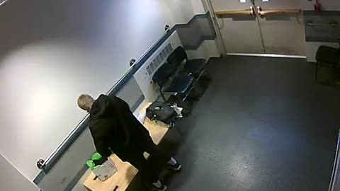 1657HQOB02PrisonerProcessingLobby_2021-01-05_16h00min01s283ms.mp4