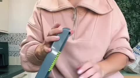 Satisfying video of cutting vegetables