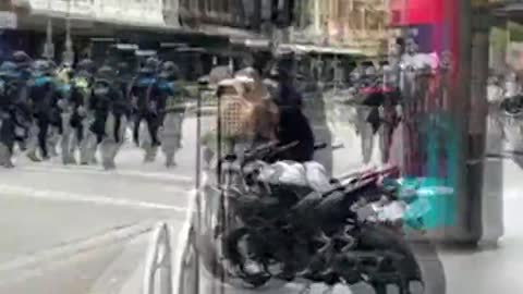 Melbourne C0P Shoves Wom4n To The Ground For No Reason 🟠⚪🟣The NPC Show
