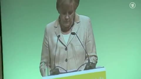 Merkels Ziel: "Bis 2050 sind die Deutschen ausgerottet!"