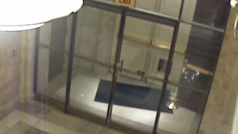 0179USCH01MemorialDoorInterior_2021-01-06_04h06min07s250ms.mp4