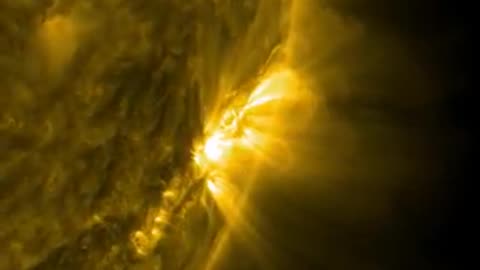 NASA's SDO Watching Magnetic Arches Tower over Sun's Surface