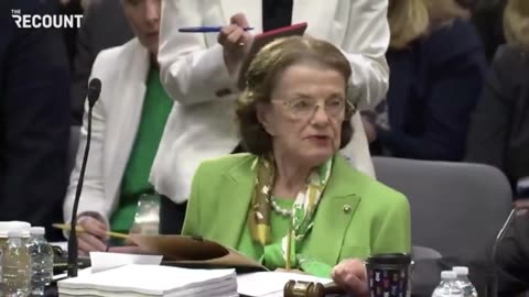 Senator Feinstein Gets Told To 'Just Say Eye' During Vote