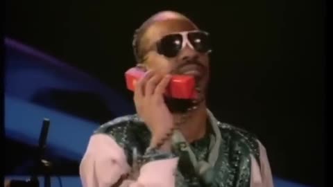 Stevie Wonder - I Just Called To Say I Love You (Music Video)