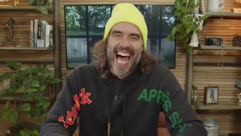 Boston Developed Another string 😮-Russel Brand Covers it