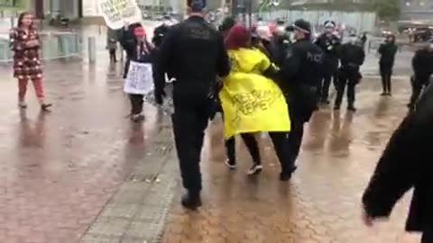 Sydney protest 25/10 NRL Grand Final Olympic Park. Vid 4 police intimidation