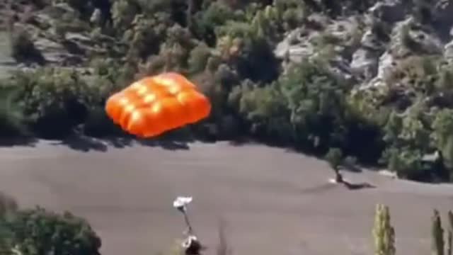 Scary moment of parachuting to save yourself