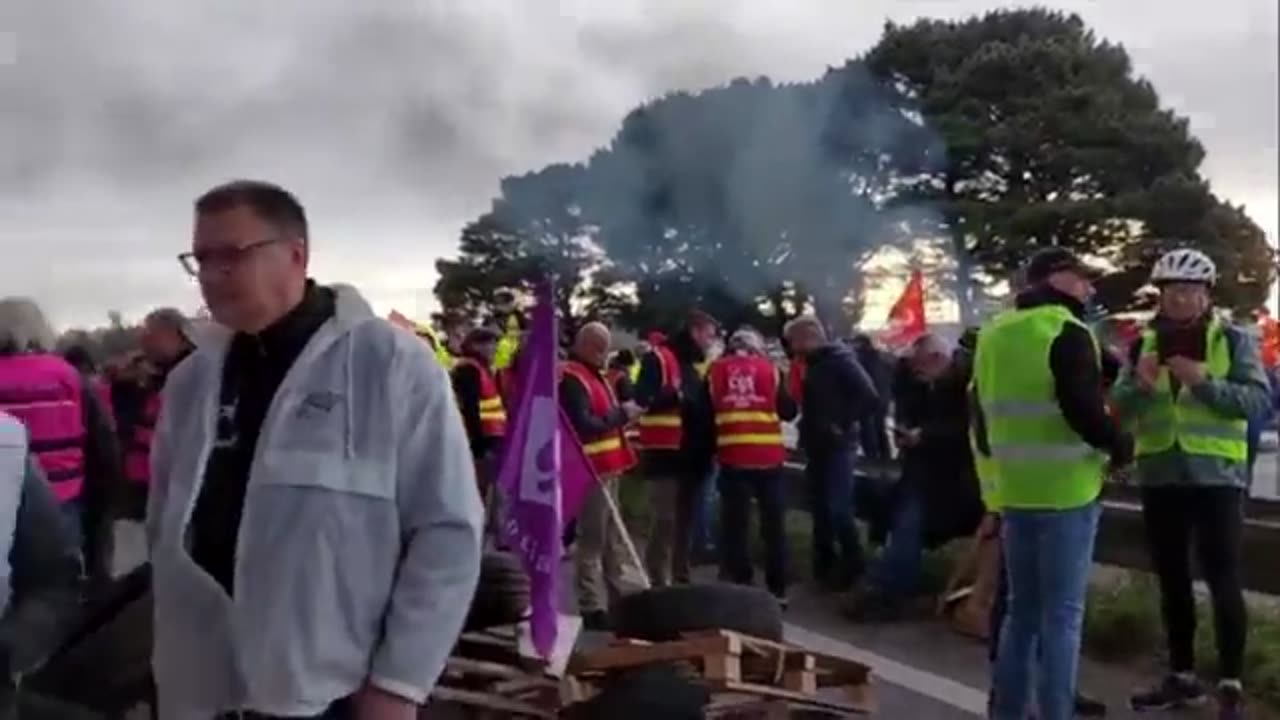 France stops. Macron's dictatorship is about to end.