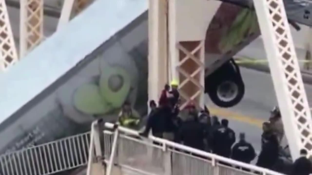 Dashcam Footage Released Of The Semi- Truck That Launched Over The Edge Of The 2nd Street Bridge In Kentucky