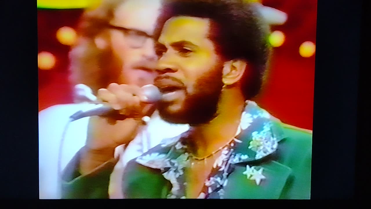 Tower Of Power So Very Hard To Go 1973 Live( Soul Train)