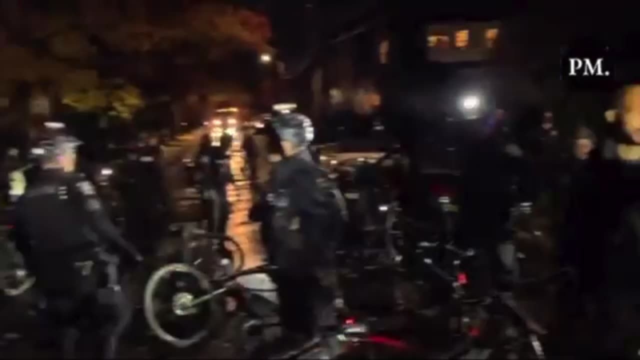 BREAKING : Police Breaking Up ANTIFA Gathering on Election Night!