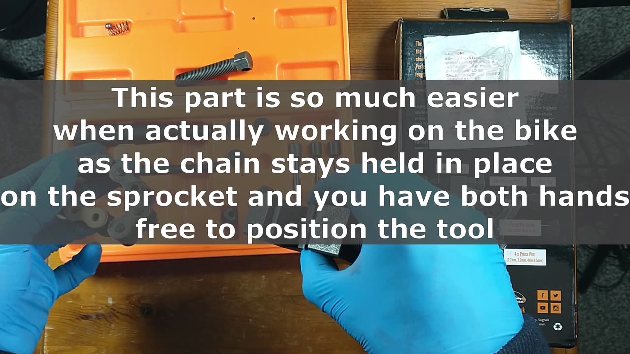 Motorcycle Chain Riveting tool - Tru Tension Link Monkey: Part 2 - Fitting a new master link