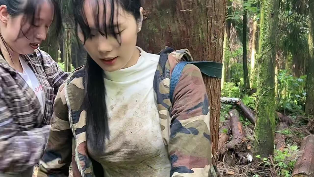 Chinese hard work women /beautiful woman /strong woman