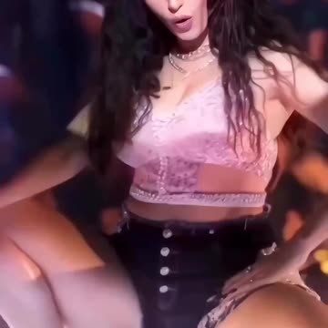 New Actress shorts 😍😍