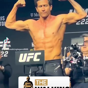 Jake Gyllenhaal films a scene for the Road House remake looking like a beast!