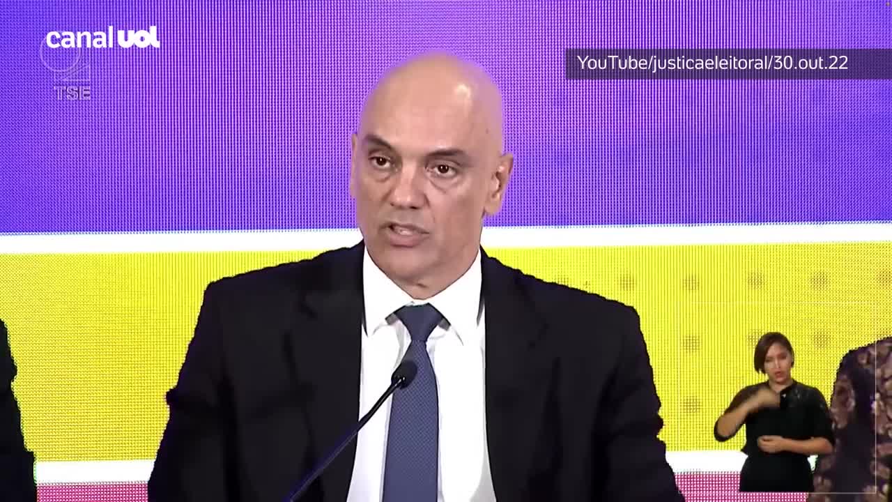 Alexandre de Moraes conversou com Lula e Bolsonaro após resultado das eleições