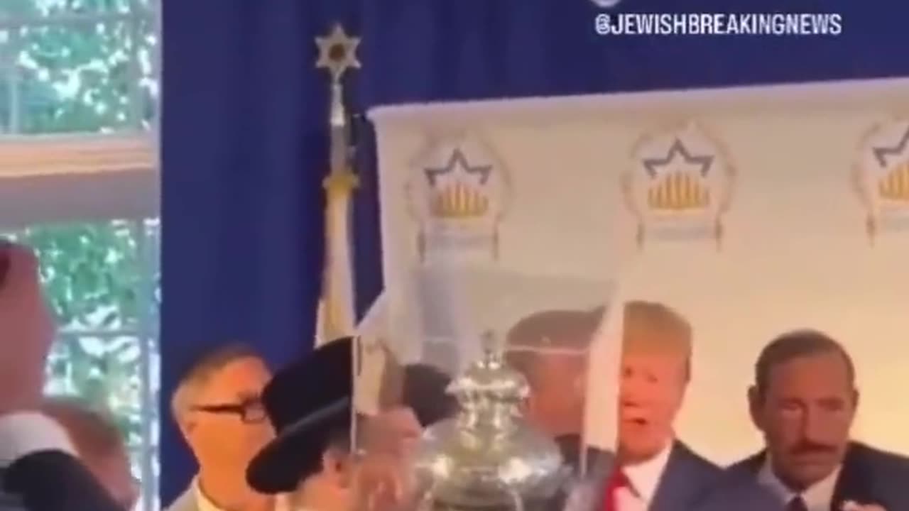 DJT Receives a Torah Crown by the Israel Heritage Foundation