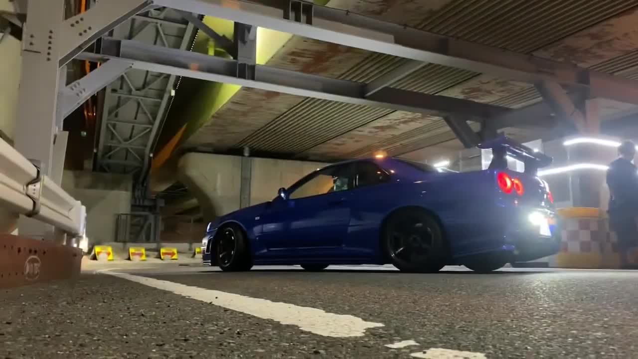 Crossroad KR34’s Nissan skyline R34GTR スカイライン GTR