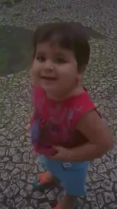 Menino precisando de dieta