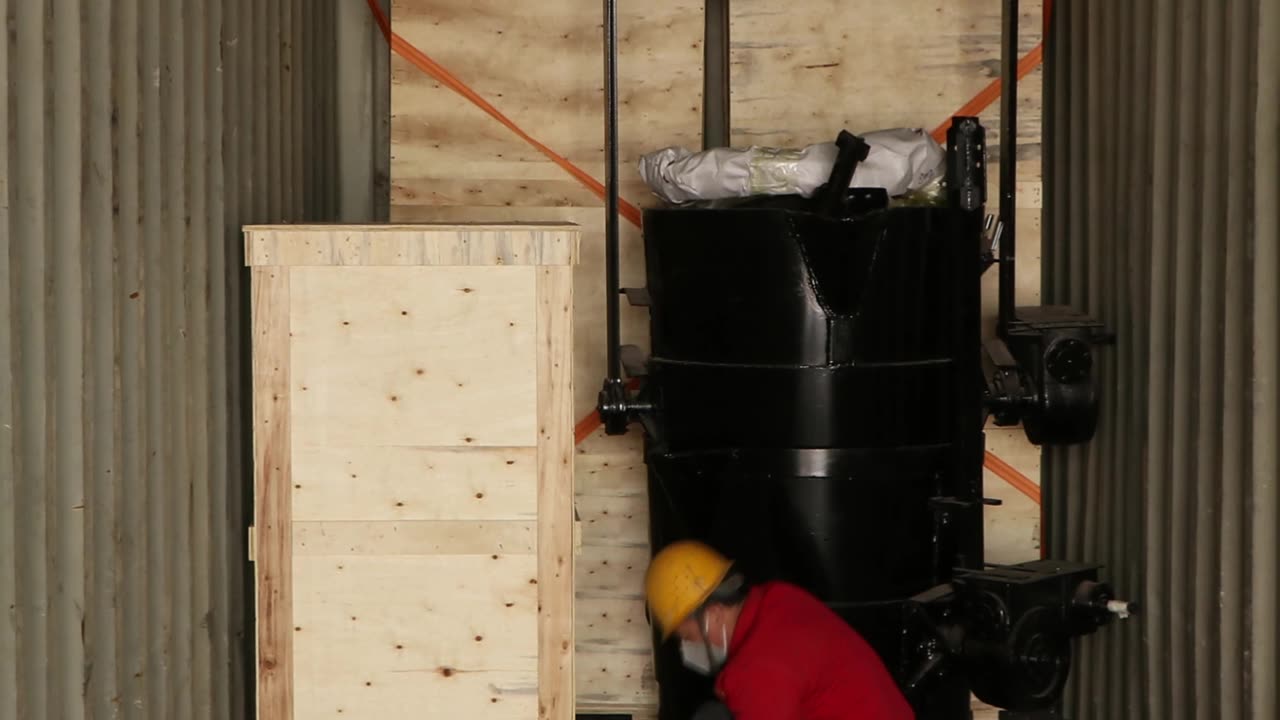 We take every step carefully so that the product can reach the customer safely.