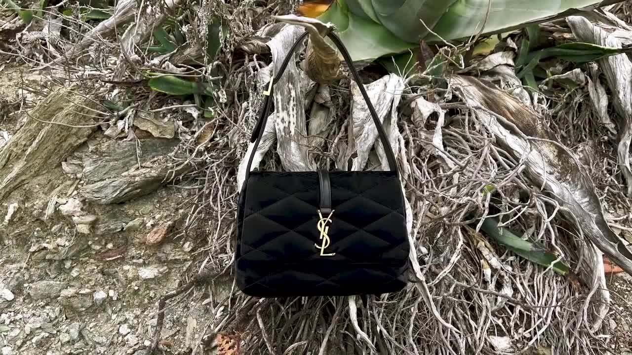 Saint Laurent - Winter