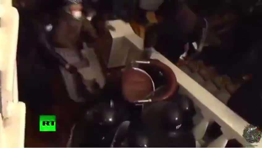 Ukrainian Tyrannical Police Get Their Asses Kicked By a Bunch of Pissed-Off Patriots