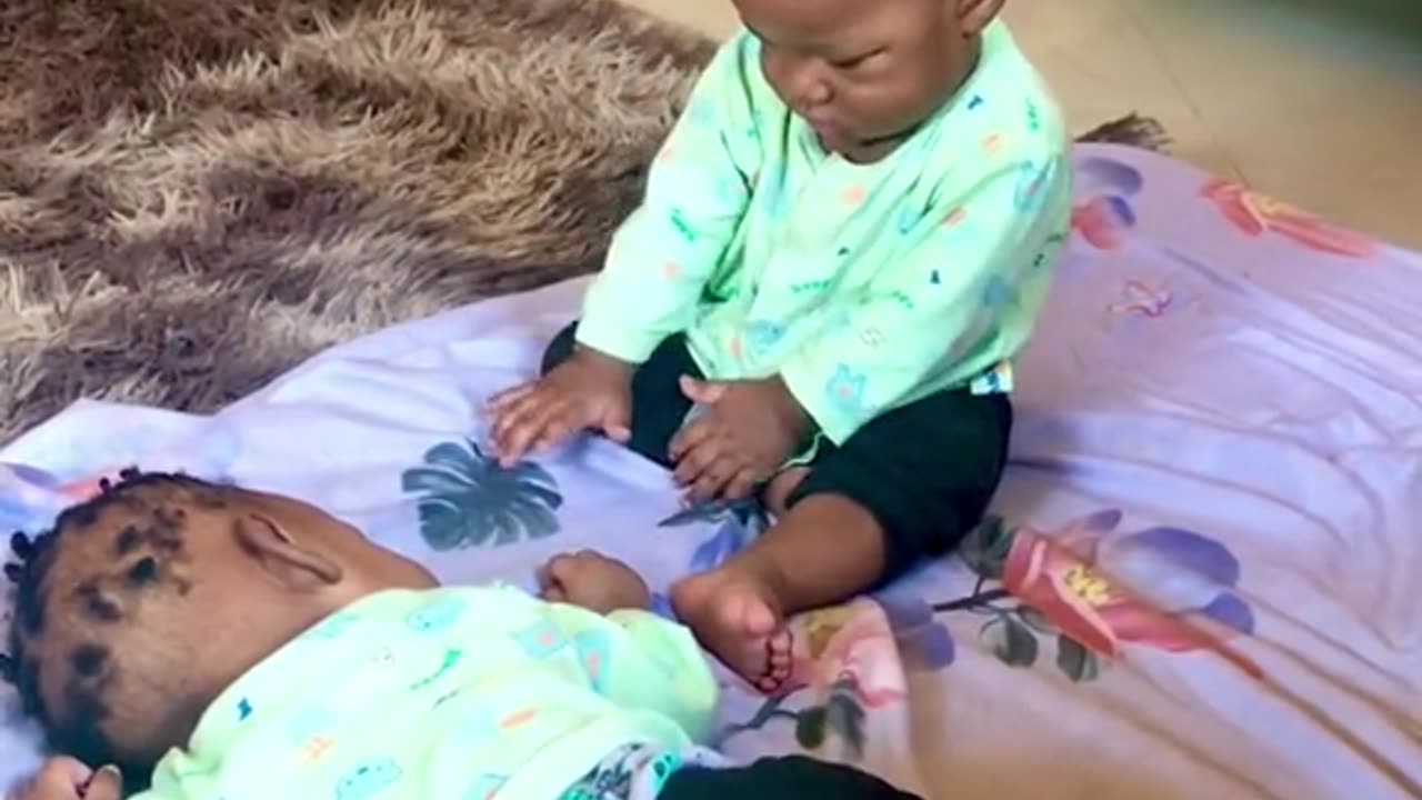 BABY TWINS