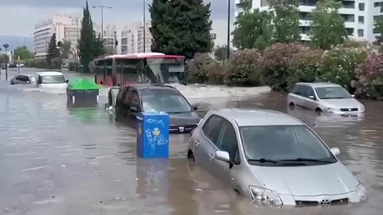 Bus goes through an extreme flood in Zaragoza, Spain