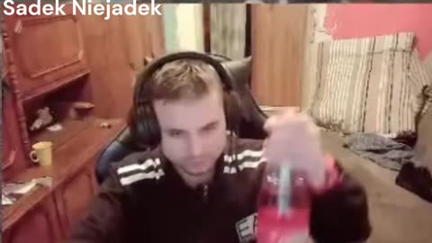 RRoberciKK - alkocholowy stream,o LGBT i Żydach ,Outlast i 500 ml wódki [Sadek Niejadek]