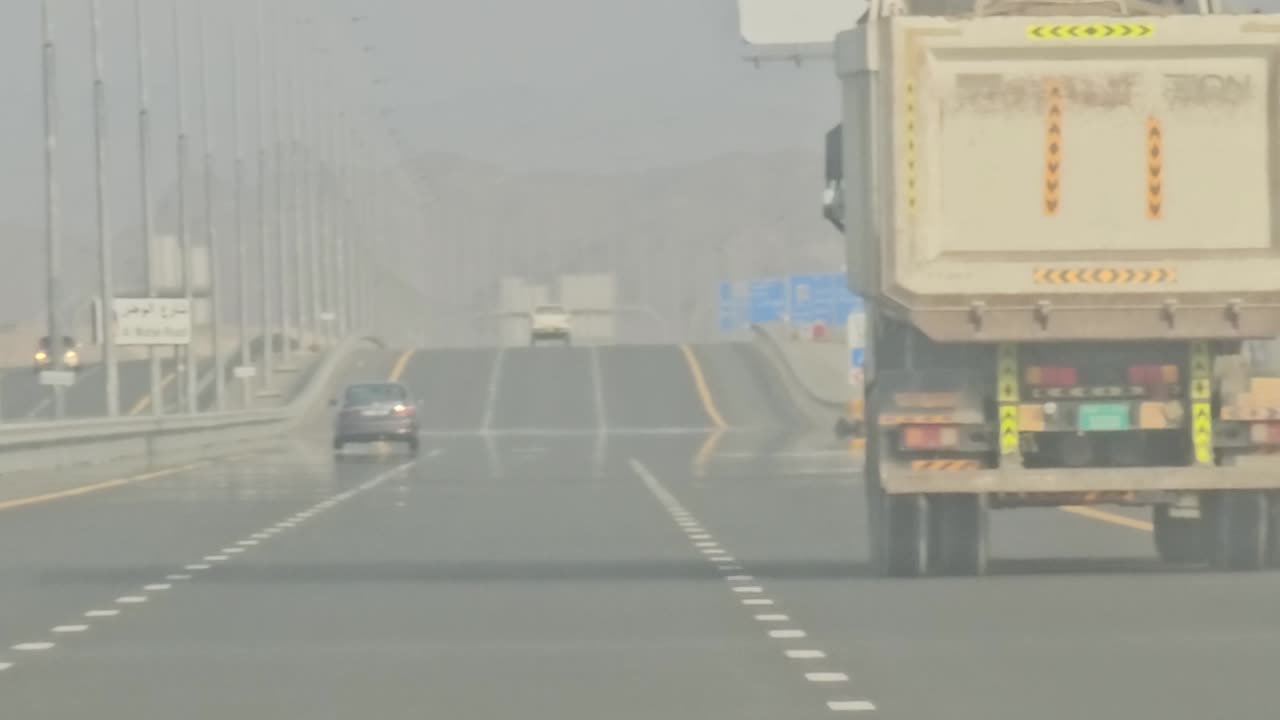 Beautiful peace full road in Dubai