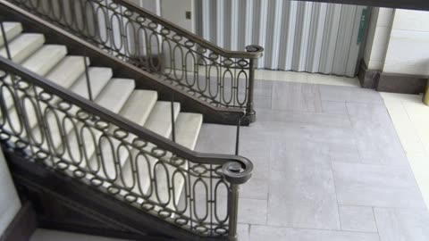 7208USCH01PlazaStair37toRotunda_2021-01-06_23h28min08s817ms.mp4