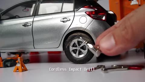 Miniture Toytoa Yaris tyar puncture brake fail