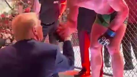 THE FIGHTER'S PRESIDENT! UFC FIGHTER JUMPS OVER RING TO GREET TRUMP AFTER VICTORY