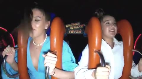 #screeming #Girls on the #slingshot_ride