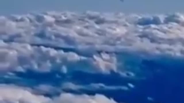 WHAT THE FUCK IS THIS THAT NOBODY KNOWS WHAT IS UFO