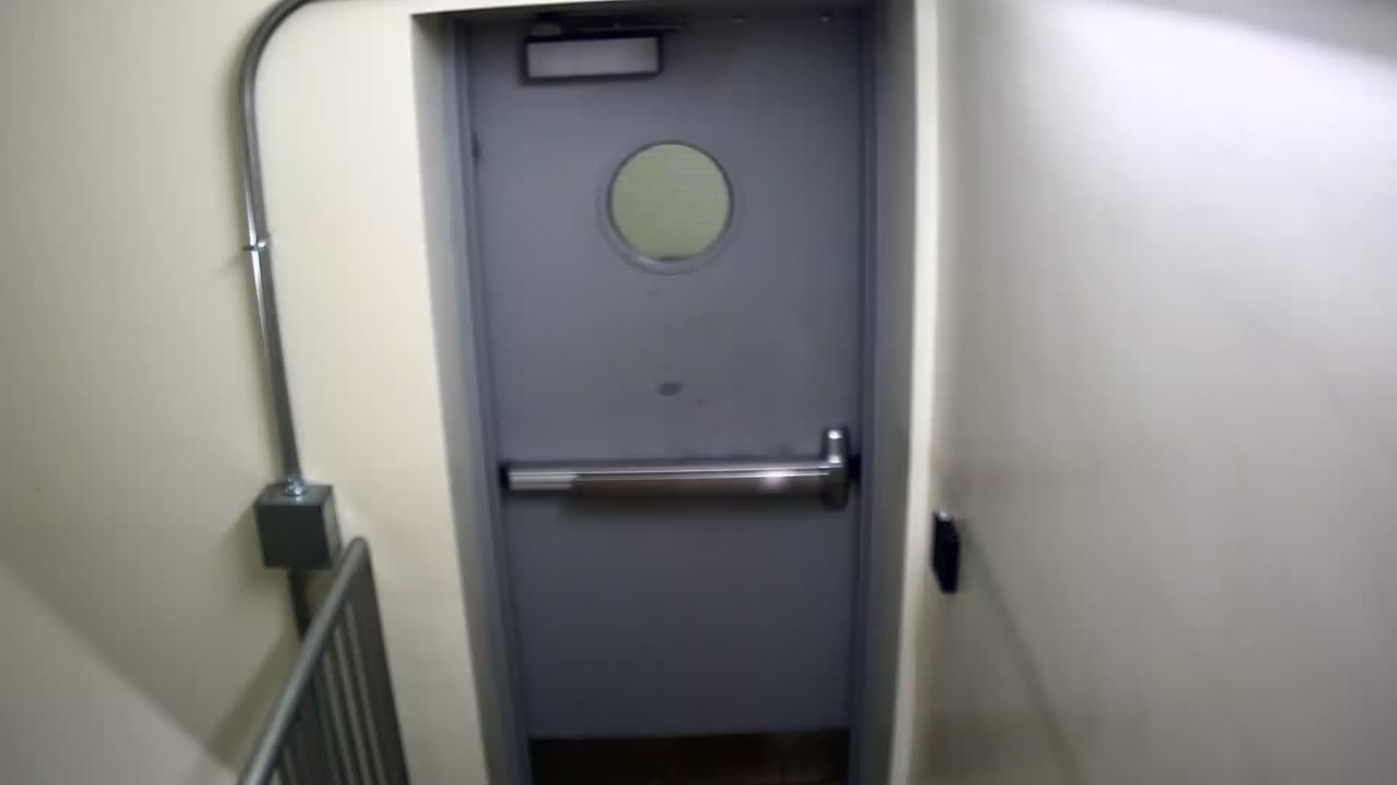 6162RHOBGRRGST2StairwellSide_2021-01-06_08h20min02s207ms.mp4