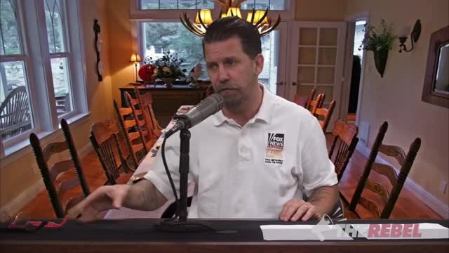 How to Deal with Trump-Hating Relatives on Thanksgiving - Gavin McInnes 2016 Classic