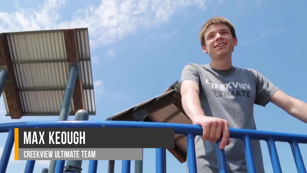 Frisbee Boomerang Trick Shot Battle