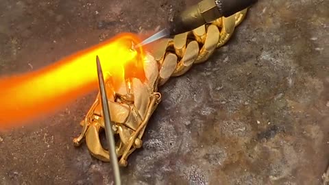 Making a Pure Gold Cuban Link Chain (Handmade 24 Karat)