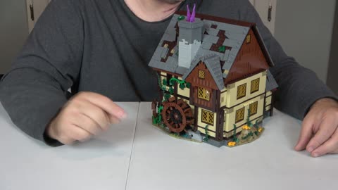 Lego 21341 Disney Hocus Pocus The Sanderson Sisters Cottage Review