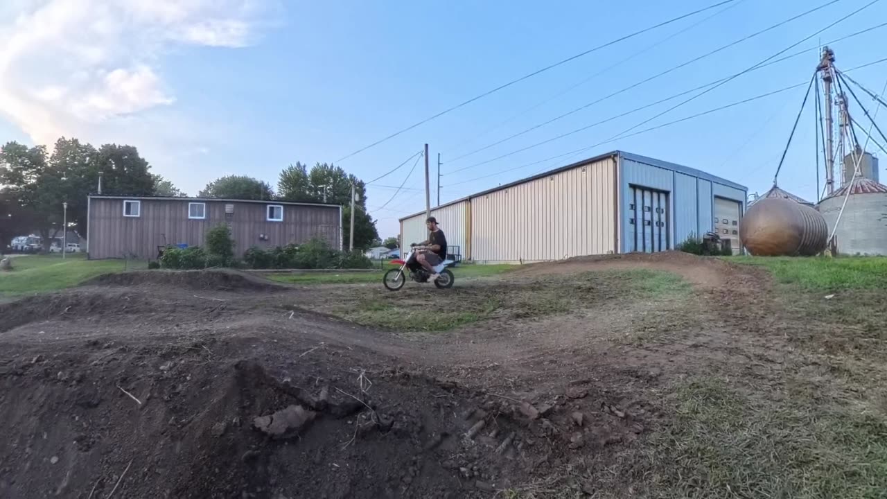 Mini Bike Track w/Friends