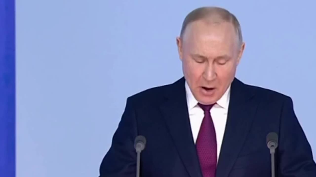 Putin rounds off speech, stating THE TRUTH IS WITH US as applause fills room.