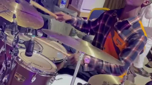 AMAZING DRUMSTYLE - HE IS SO AMAZING